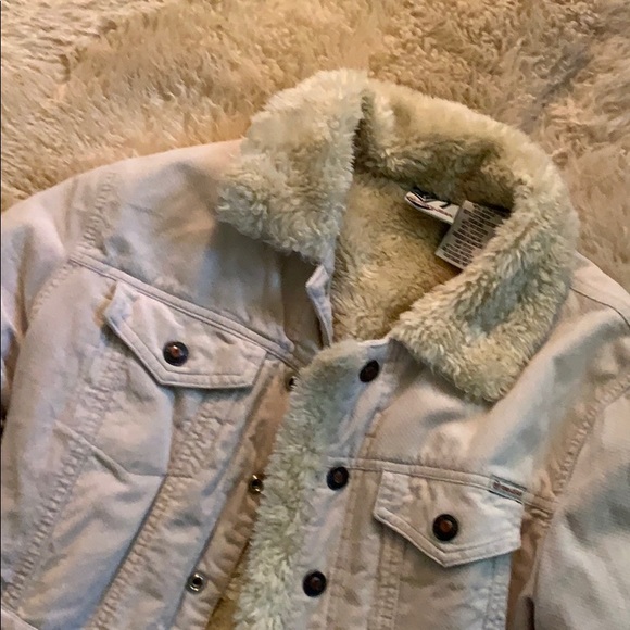 Jacket - Picture 3 of 4